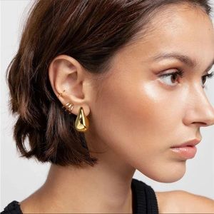 Medium Gold Teardrop Earrings